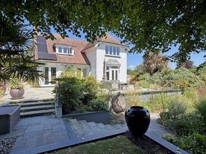 Photo 27- click for photo gallery